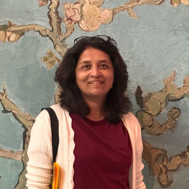 Dhanashree, founder of 100 Young Startups